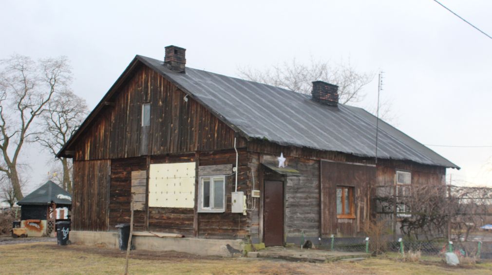 Stara szkoła do rozbiórki