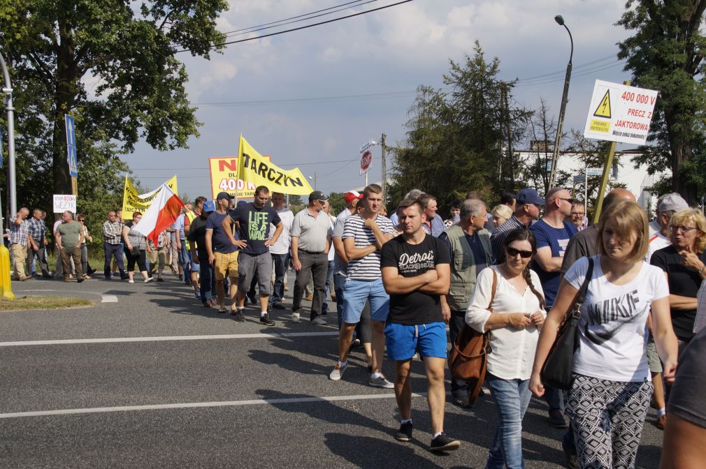 Protest w Pamiątce był trzecim kolejnym zorganizowanym  przez gminy niezadowolone ze zmiany trasy linii 400 kV.