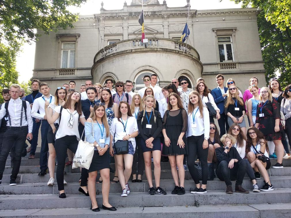 W nagrodę pojechała do Brukseli