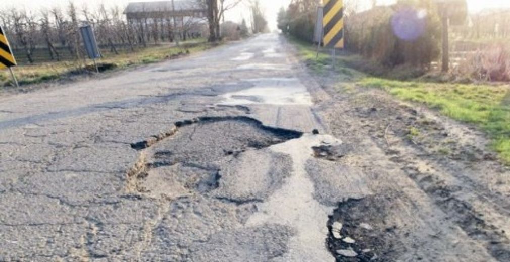 Powiat wystąpi o środki na drogę do Huty Błędowskiej