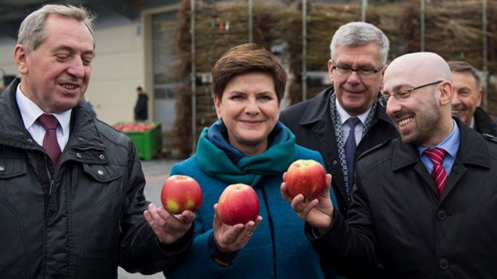 Beata Szydło odwiedziła nowomiejskich szkółkarzy