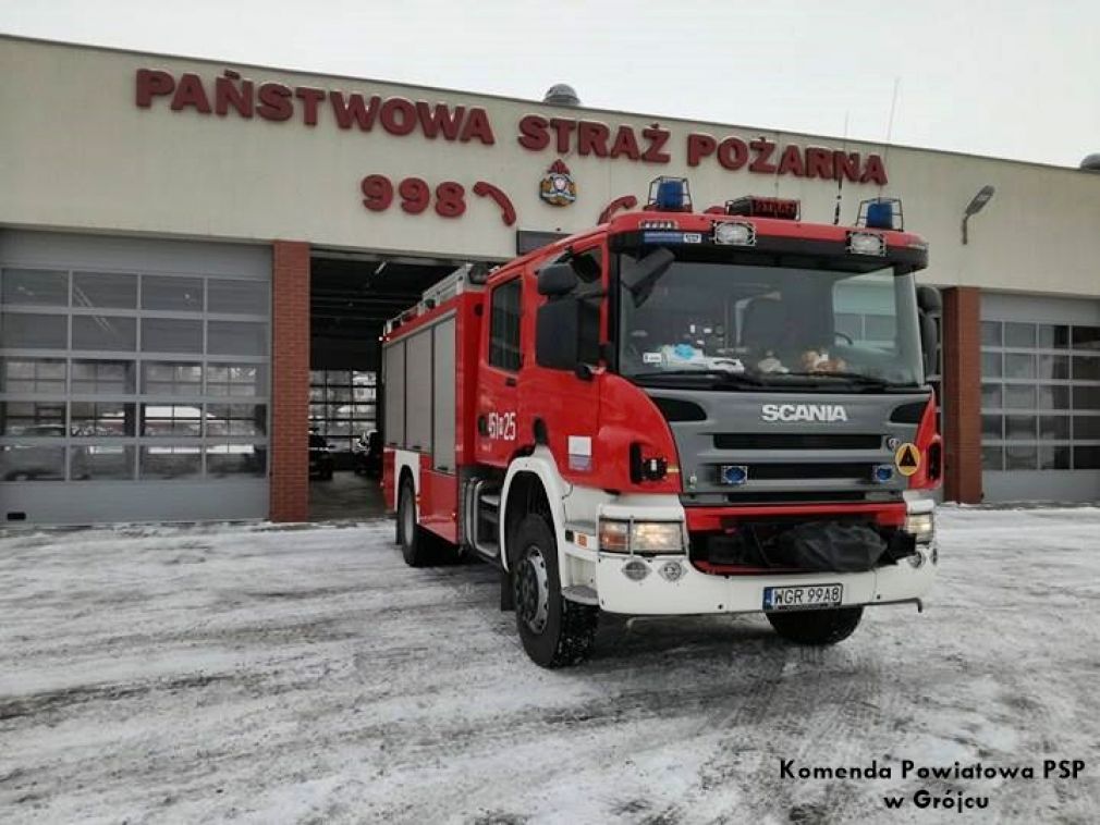 Chcesz mieć bezpieczne lodowisko ? Poproś o pomoc strażaków