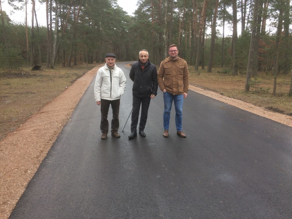 Odbiór przebudowanej drogi  powiatowej w Walisce