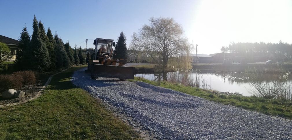 Ponad 1,3 tys. ton tłucznia na drogi gminne